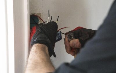 Dépannage électrique rapide et fiable dans le Jura : MP Solutions résout vos problèmes électriques